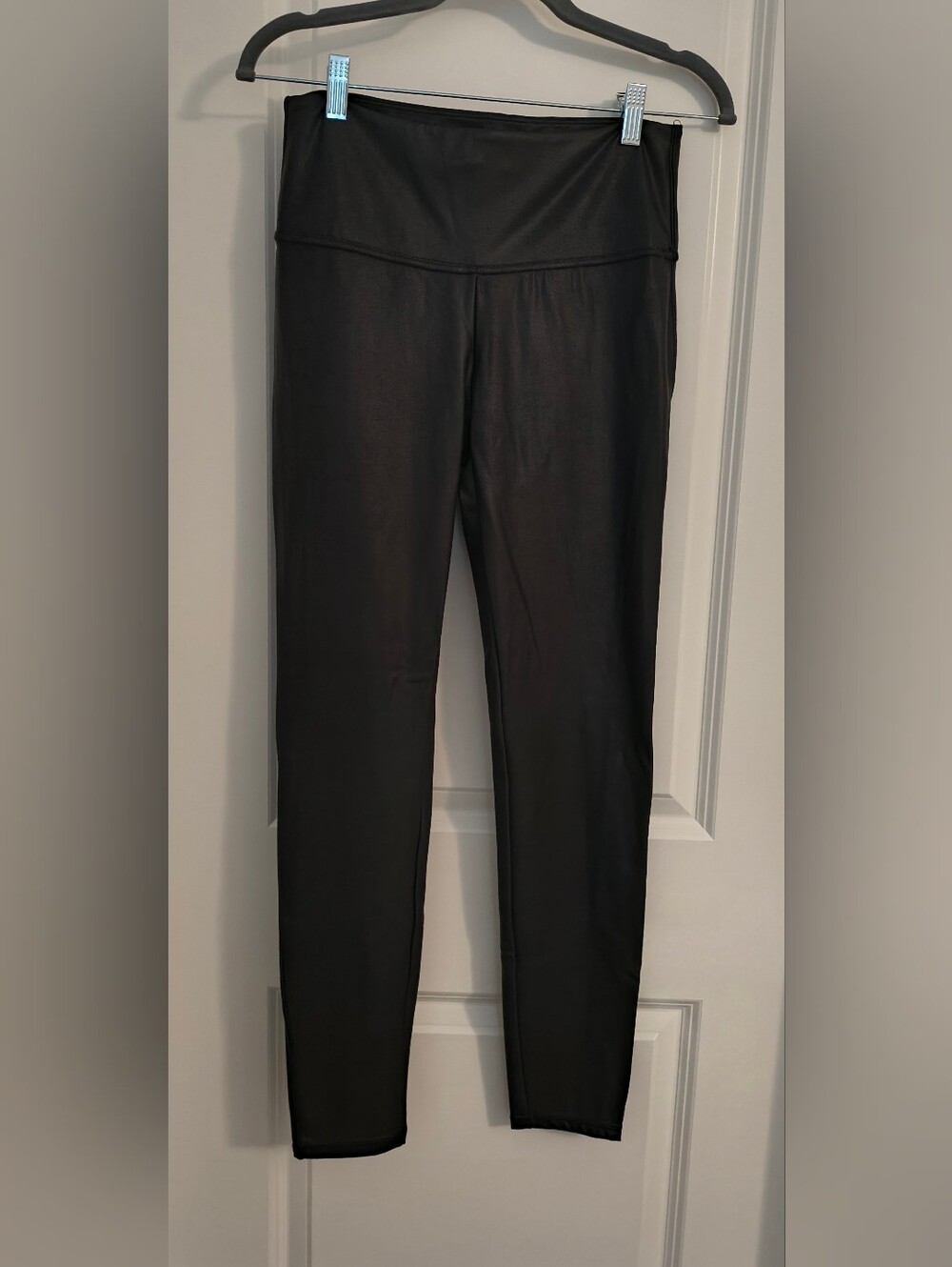 Time and Tru Black Faux-Leather Leggings Size M (8-10)
